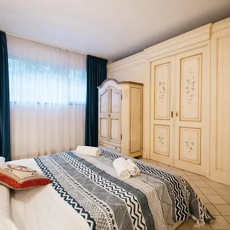 Lux & Elite - Holidays Apartment